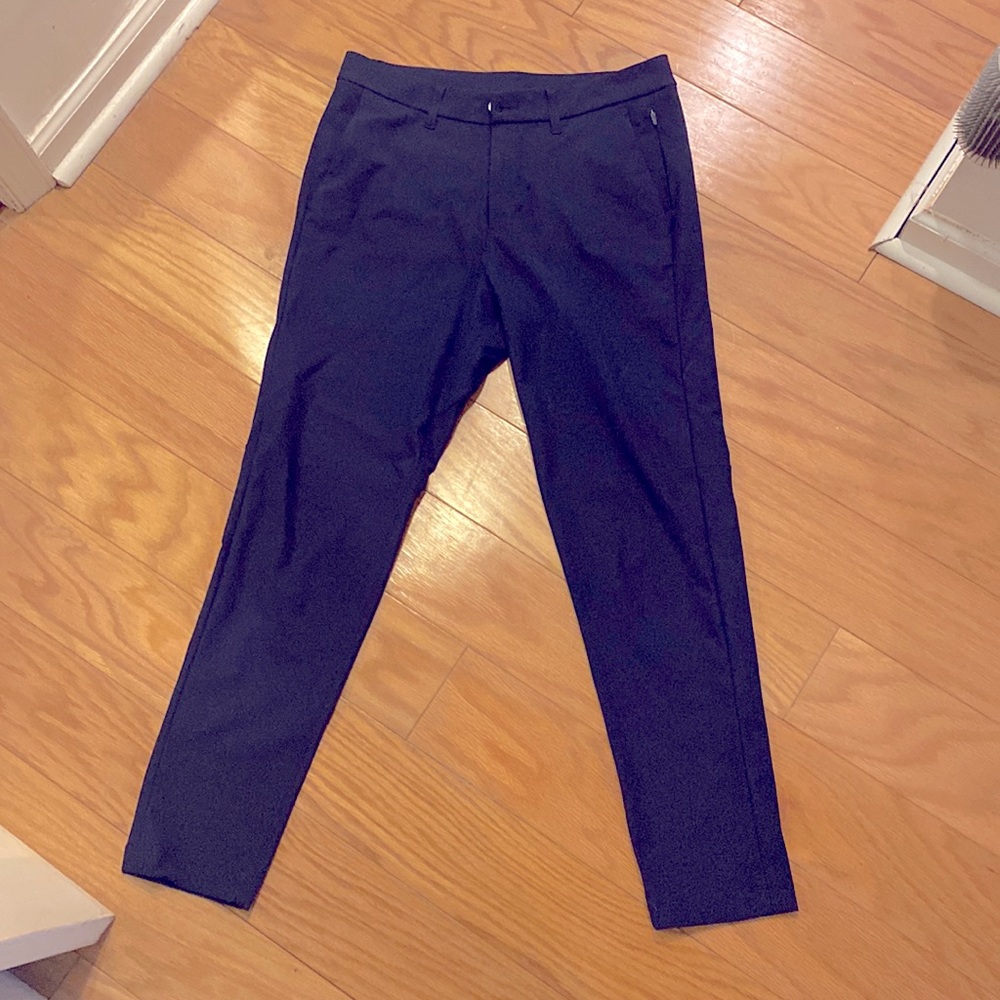 Comfy men’s lululemon work slacks
